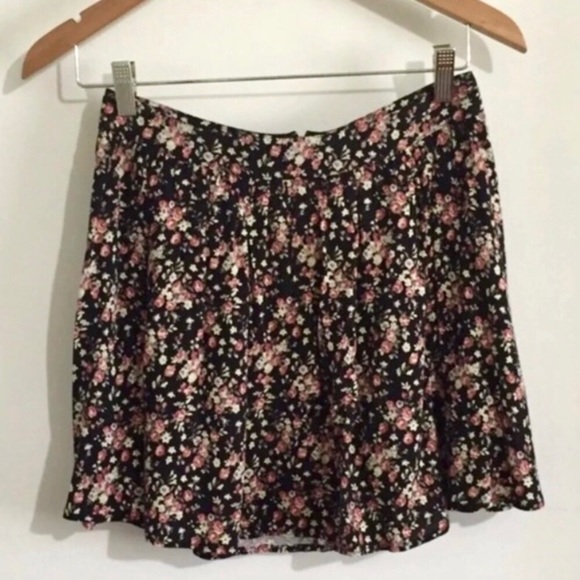 Nordstrom Dresses & Skirts - Nordstrom | Soprano Floral💐Skirt